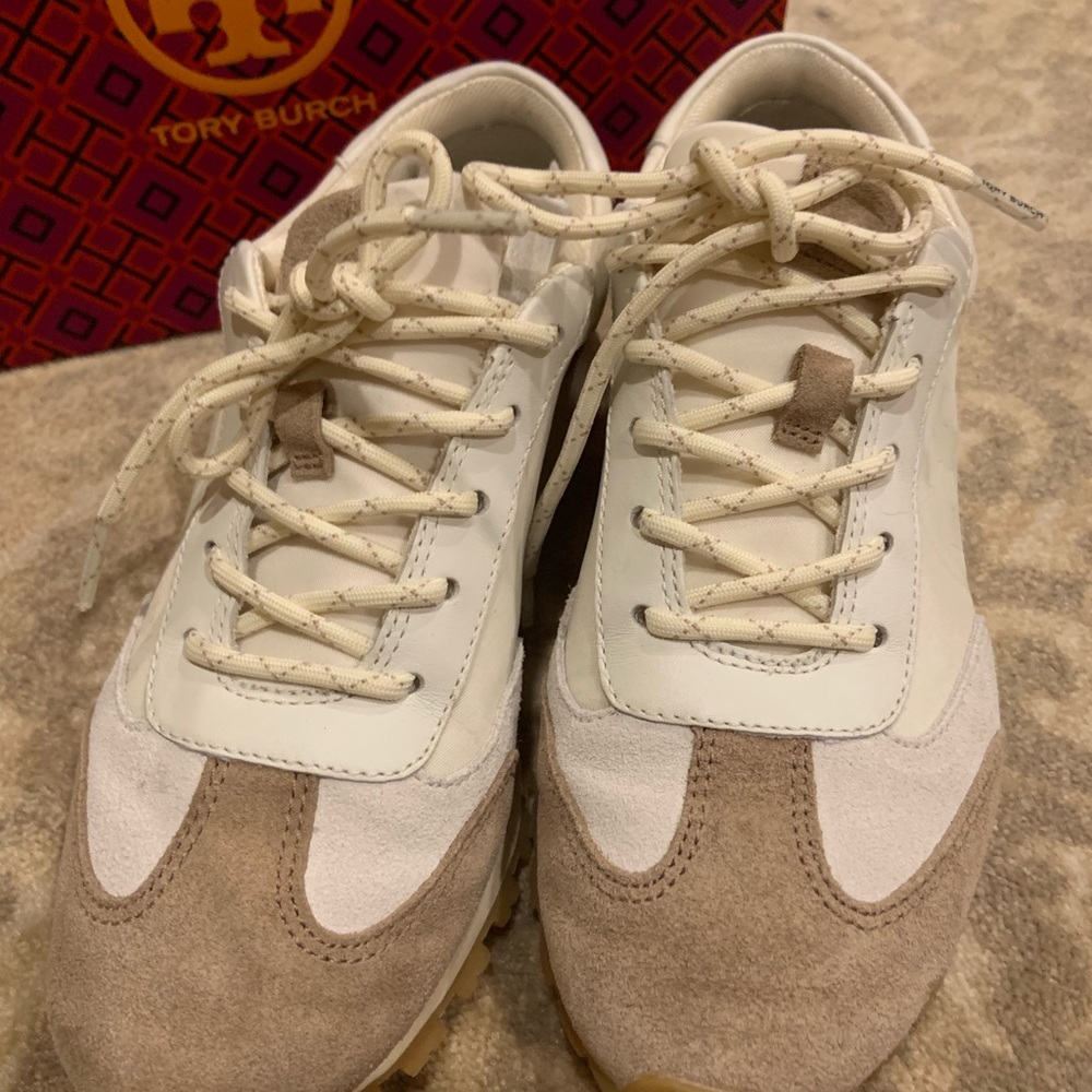 Tory Burch Sneakers - Picture 5 of 10